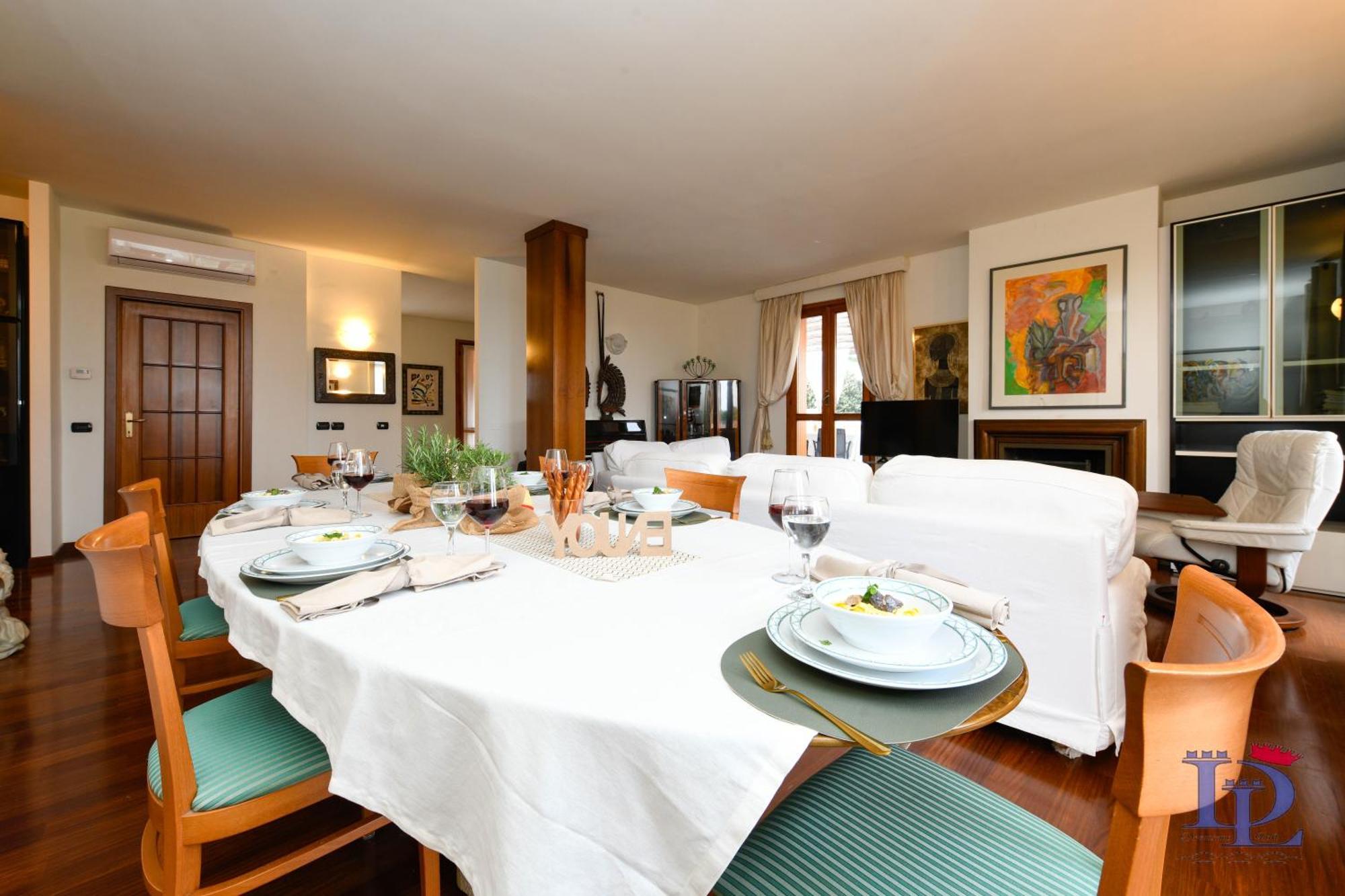 Desenzanoloft Official Partner Marriott Homes & Villas - Gardastar La Stella Del Lago Desenzano del Garda Luaran gambar