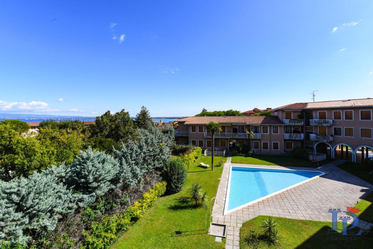 Desenzanoloft Official Partner Marriott Homes & Villas - Gardastar La Stella Del Lago Desenzano del Garda Luaran gambar